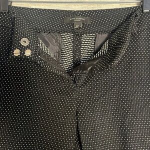 Ann Taylor size 8P Womens Ankle Pants. Back With White/Silver Dots 546